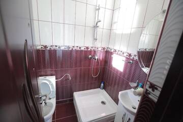 Фото номера Двухместный номер эконом-класса с 1 кроватью Гостевой дом Casa Lucian г. Дубова 18
