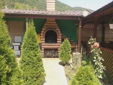 Фото номера Дом с 5 спальнями Гостевой дом Casa Lucian г. Дубова 6