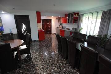 Фото номера Дом с 5 спальнями Гостевой дом Casa Lucian г. Дубова 20