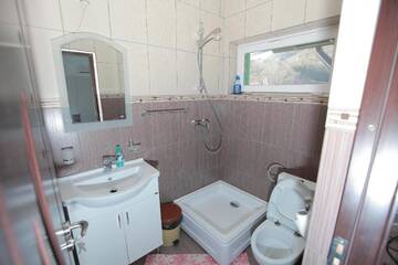 Фото номера Дом с 5 спальнями Гостевой дом Casa Lucian г. Дубова 21