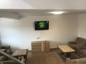 Фото номера Дом с 4 спальнями Дома для отпуска Casa Panoramic г. Дубова 8