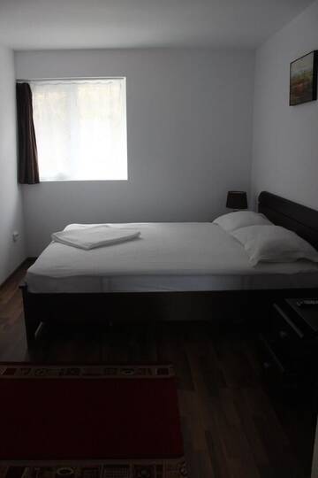 Фото номера Дом с 4 спальнями Дома для отпуска Casa Panoramic г. Дубова 15